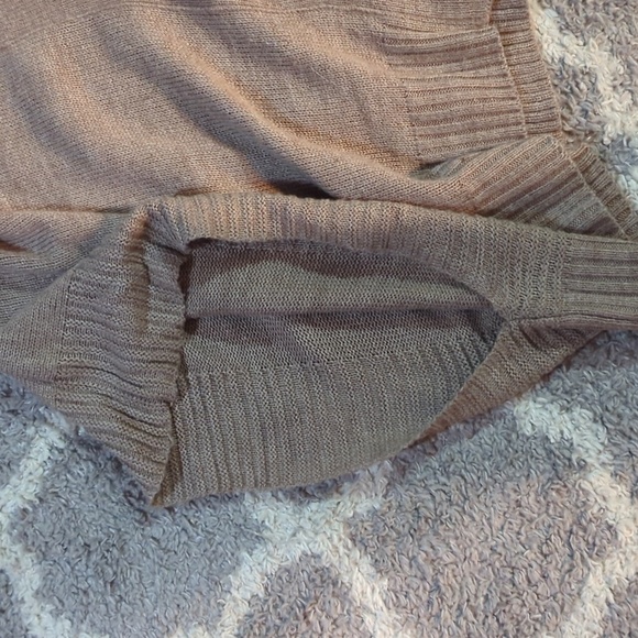 Women's button up hooded poncho - Picture 4 of 5